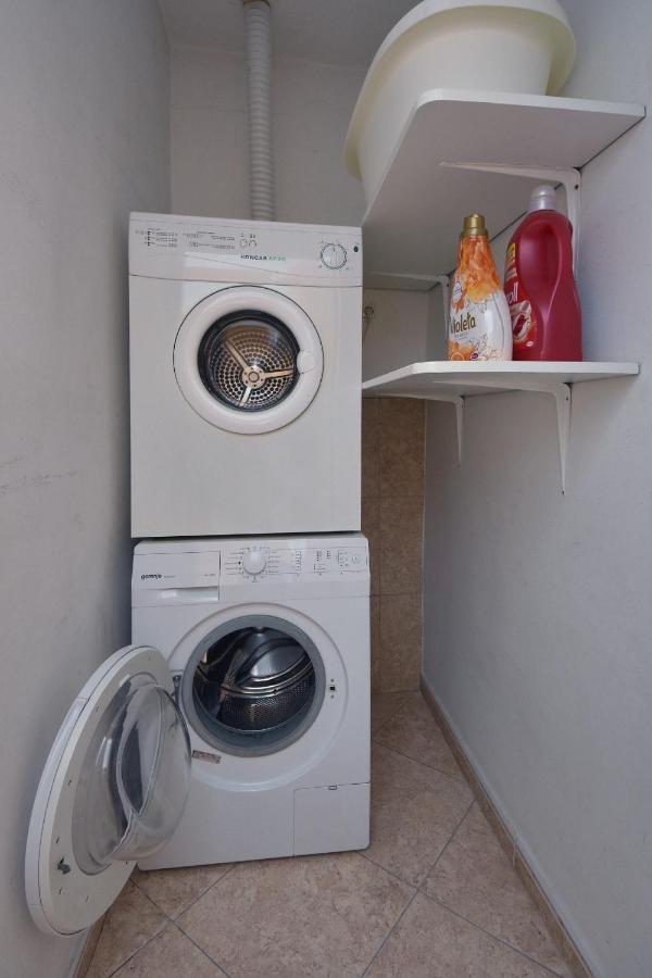 Family Apartment Sara ザダル エクステリア 写真